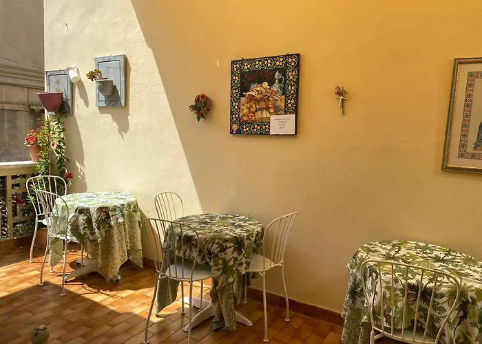 Castello Bed and Breakfast